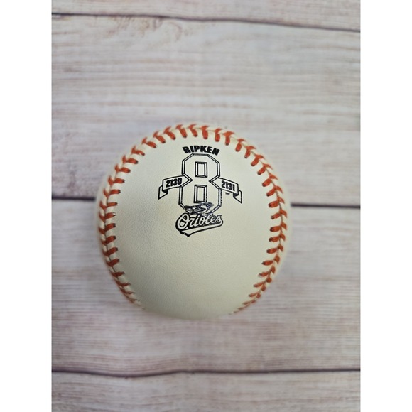 1995 Cal Ripken Jr Streak Rawlings Official‎ Logo Baseball Commemorative Collect - Picture 1 of 6